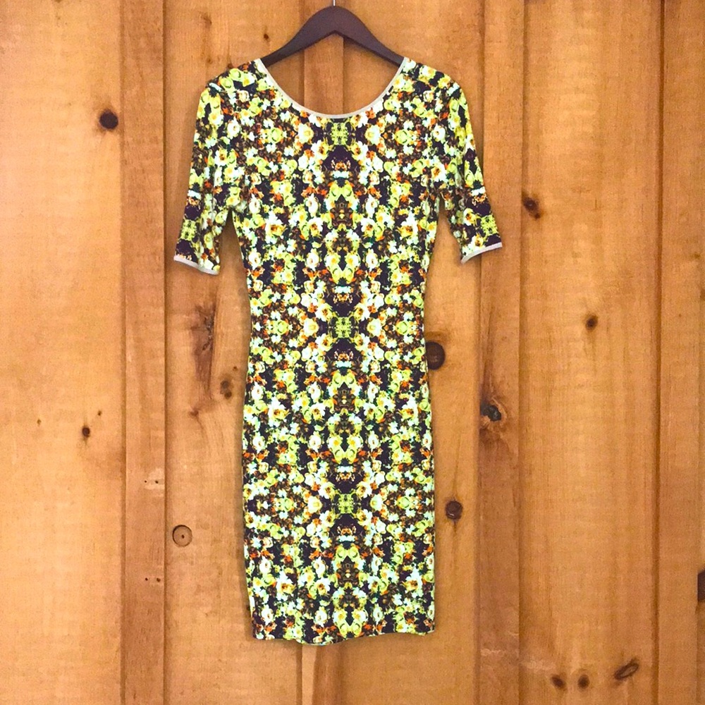 Sam & Lavi stretchy floral fitted dress
